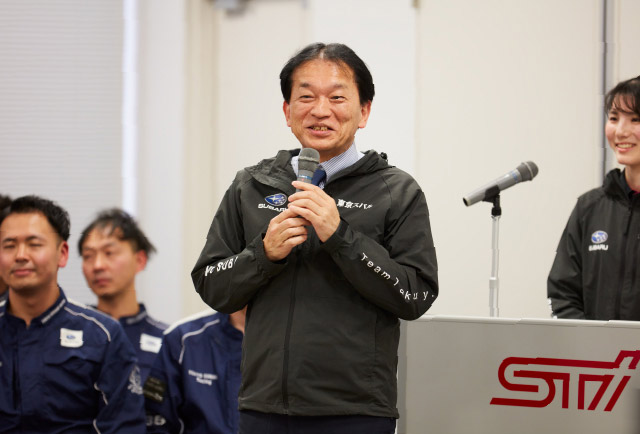 東京スバル選抜メカニック代表として挨拶を行った、木下大輝メカニック