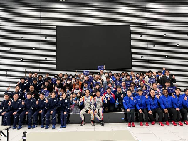 体制発表会の様子